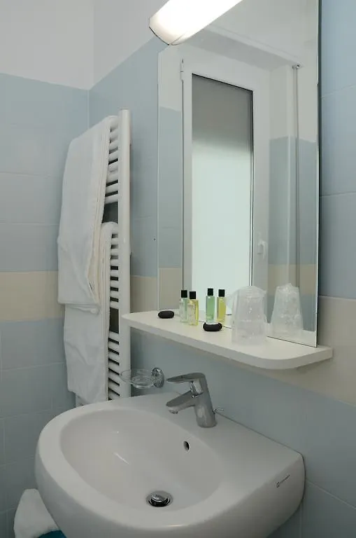 Hotel Lido Mazzini Loano 2*,  Italy